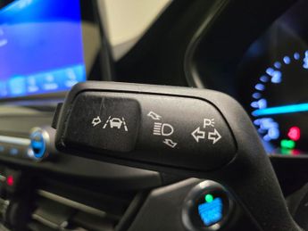 Ford Focus 1.5 EcoBlue ST-Line (120 ps) - CRUISE - PADDLE SHIFT - FORD MYKE