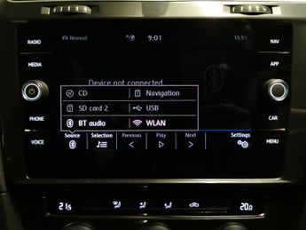 Volkswagen E-golf 35.8kWh e-Golf (136 ps) - LED - BLUETOOTH - PARK SENSORS