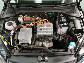 Volkswagen E-golf 35.8kWh e-Golf (136 ps) - LED - BLUETOOTH - PARK SENSORS