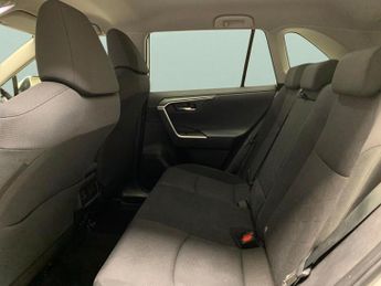 Toyota RAV4 2.5 VVT-h GPF Design CVT (218 ps) - LED - REVERSE CAM - NAV