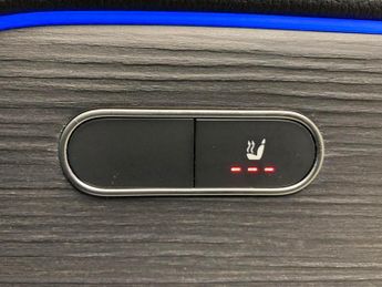 Mercedes-Benz EQB EQB 300 70.5kWh AMG Line (Premium) 4MATIC (228 ps) - MIRROR PACK