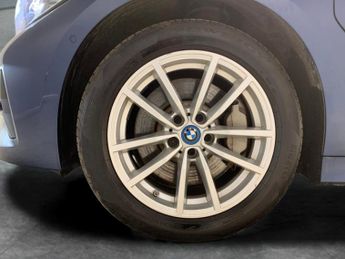 BMW 3 Series 2.0 330e 12kWh SE Pro Plug-in (292 ps) - REVERSE CAM - NAV