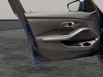 BMW 3 Series 2.0 330e 12kWh SE Pro Plug-in (292 ps) - REVERSE CAM - NAV