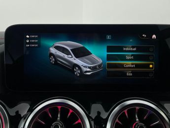 Mercedes-Benz EQA EQA 250 66.5kWh AMG Line (190 ps) - NAV - MIRROR PACKAGE