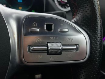 Mercedes-Benz EQA EQA 250 66.5kWh AMG Line (190 ps) - NAV - MIRROR PACKAGE