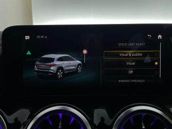 Mercedes-Benz EQA EQA 250 66.5kWh AMG Line (190 ps) - NAV - WIFI - MIRROR PACKAGE