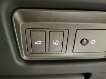 Land Rover Range Rover Evoque 2.0 TD4 HSE Dynamic 4WD (180 ps) - NAV - LANE DEPARTURE 