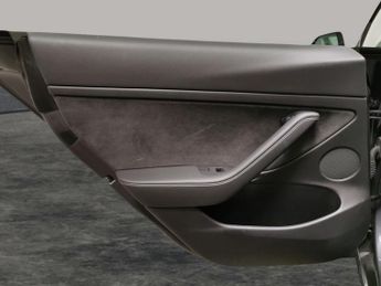 Tesla Model 3 (Dual Motor) Long Range 4WDE (346 ps) - KEYLESS ENTRY - AUTO PAR