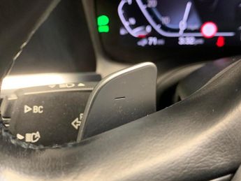 BMW 3 Series 2.0 330e 12kWh SE Pro Plug-in (292 ps) - REVERSE CAM - NAV