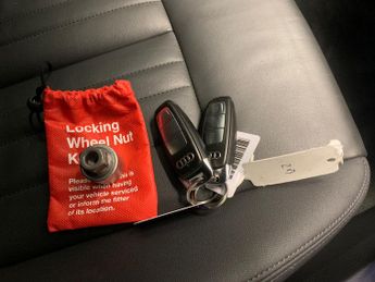 Audi e-tron 50 Technik quattro 71.2kWh (313 ps) - ADJUSTABLE SUSPENSION