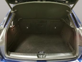 Mercedes-Benz GLA 2.1 GLA200d AMG Line (Premium) 7G-DCT 4MATIC (136 ps) - CRUISE