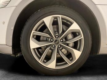 Audi e-tron 50 Technik quattro 71.2kWh (313 ps) - ADJUSTABLE SUSPENSION