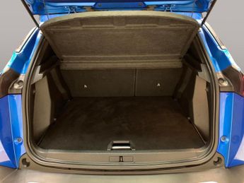 Peugeot E-2008 50kWh GT (7kW Charger) (136 ps) - REVERSE CAM - NAV - HEATED SEA