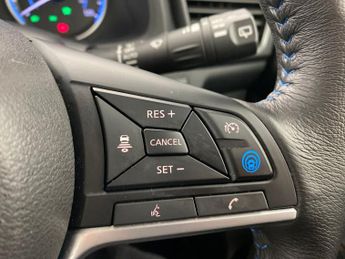 Nissan Leaf 39kWh N-Connecta (150 ps) - LANE DEPARTURE  - HEAT PACK