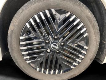 Nissan Leaf 39kWh N-Connecta (150 ps) - LANE DEPARTURE  - HEAT PACK