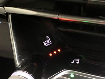 Peugeot E-2008 50kWh GT (7kW Charger) (136 ps) - REVERSE CAM - NAV - HEATED SEA