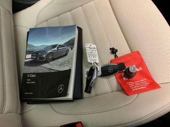 Mercedes-Benz C Class 2.1 C220d AMG Line (Premium) Coupe G-Tronic+ (170 ps) - COMFORT 
