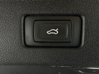 Audi A5 2.0 TFSI 40 S line Sportback S Tronic (204 ps) - LANE DEPARTURE 