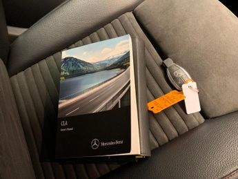 Mercedes-Benz CLA 2.1 CLA220d AMG Line Coupe 7G-DCT 4MATIC (177 ps) - CARPLAY - SE