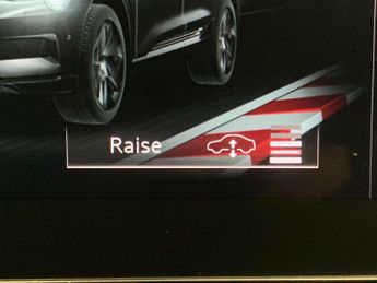 Audi e-tron 50 Technik quattro 71.2kWh (313 ps) - ADJUSTABLE SUSPENSION