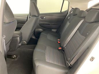 Nissan Leaf 39kWh N-Connecta (150 ps) - LANE DEPARTURE  - HEAT PACK