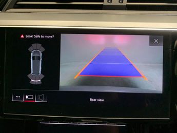 Audi e-tron 50 Technik quattro 71.2kWh (313 ps) - ADJUSTABLE SUSPENSION