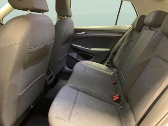 Volkswagen Golf 1.5 eTSI MHEV Life DSG (150 ps) - ADAPT CRUISE - NAV - LED