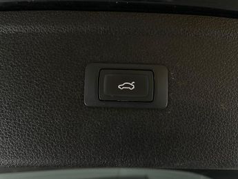 Audi Q5 2.0 TDI 40 Sport S Tronic quattro (204 ps) - WIFI - BLUETOOTH - 