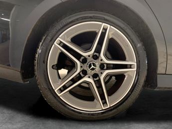 Mercedes-Benz CLA 1.3 CLA180 AMG Line Coupe 7G-DCT (136 ps) - COMFORT PACK