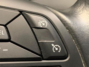 Nissan Qashqai 1.3 DIG-T Acenta Premium DCT (160 ps) - CRUISE - SPEED LIMIT REC