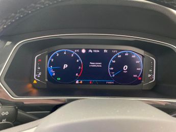 Volkswagen Tiguan 1.5 TSI R-Line DSG (150 ps) - HEATED SEATS - NAV - ASSISTANCE PA