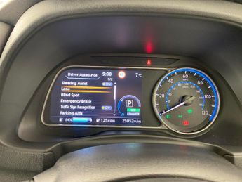 Nissan Leaf 39kWh N-Connecta (150 ps) - LANE DEPARTURE  - HEAT PACK