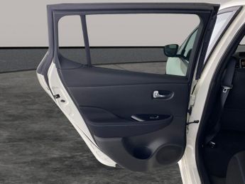 Nissan Leaf 39kWh N-Connecta (150 ps) - LANE DEPARTURE  - HEAT PACK