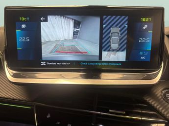 Peugeot E-2008 50kWh GT Premium (136 ps) - REVERSE CAM - ALCANTARA - NAV