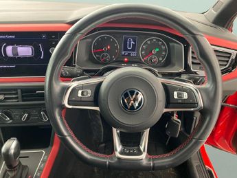 Volkswagen Polo 2.0 TSI GTI DSG (207 ps) - SPORTS SEATS - USB AUDIO