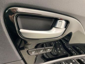 Kia Niro 64kWh 4+ (201 bhp) - NAV - HEATED STEERING - LANE DEPARTURE