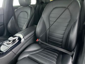 Mercedes-Benz C Class 2.0 C350e 6.4kWh AMG Line Plug-in G-Tronic+ (293 ps) - HEATED LE