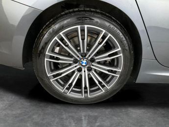 BMW 3 Series 2.0 330e 12kWh M Sport Plug-in (292 ps) - LED - REVERSE CAM - NA