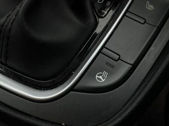 Hyundai Kona 1.6 h-GDi Premium DCT (141 ps) - NAV - HEATED SEATS - HEATED STE