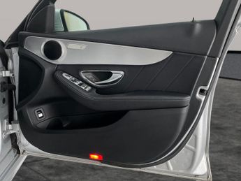 Mercedes-Benz C Class 2.0 C350e 6.4kWh AMG Line Plug-in G-Tronic+ (293 ps) - HEATED LE