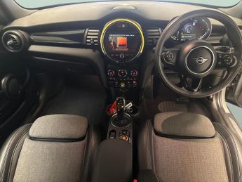 Mini Electric Hatch Cooper SE 32.6kWh Level 2 (184 ps) - STORAGE COMPARTMENT PACK