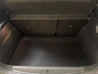 Peugeot E-208 50kWh Allure (136 ps) - ACTIVE LANE ASSIST - LED - NAV