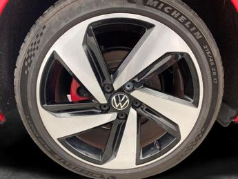 Volkswagen Polo 2.0 TSI GTI DSG (207 ps) - SPORTS SEATS - USB AUDIO