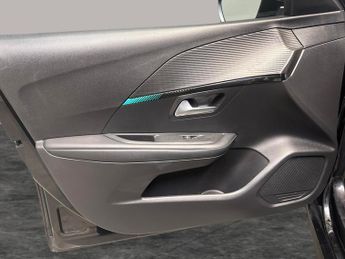 Peugeot E-208 50kWh Allure (136 ps) - ACTIVE LANE ASSIST - LED - NAV