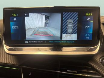 Peugeot E-2008 50kWh GT Premium (136 ps) - REVERSE CAM - ALCANTARA - NAV