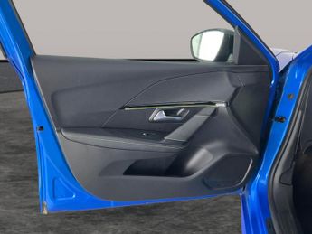 Peugeot E-208 50kWh GT (136 ps) - REVERSE CAM - NAV - HEATED SEATS