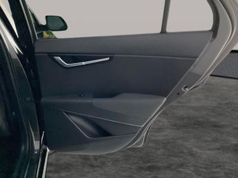 Kia Niro 64.8kWh 3 (201 bhp) - NAV - HEATED STEERING - BLIND SPOT ASSIST