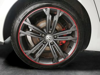 Volkswagen Golf 2.0 TSI GTI DSG (230 ps) - ACTIVE INFO DISPLAY - BLUETOOTH - PAD