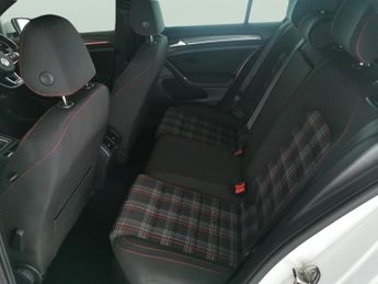 Volkswagen Golf 2.0 TSI GTI DSG (230 ps) - ACTIVE INFO DISPLAY - BLUETOOTH - PAD