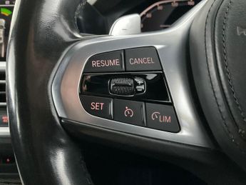 BMW 3 Series 2.0 330e 12kWh M Sport Plug-in (292 ps) - LED - REVERSE CAM - NA